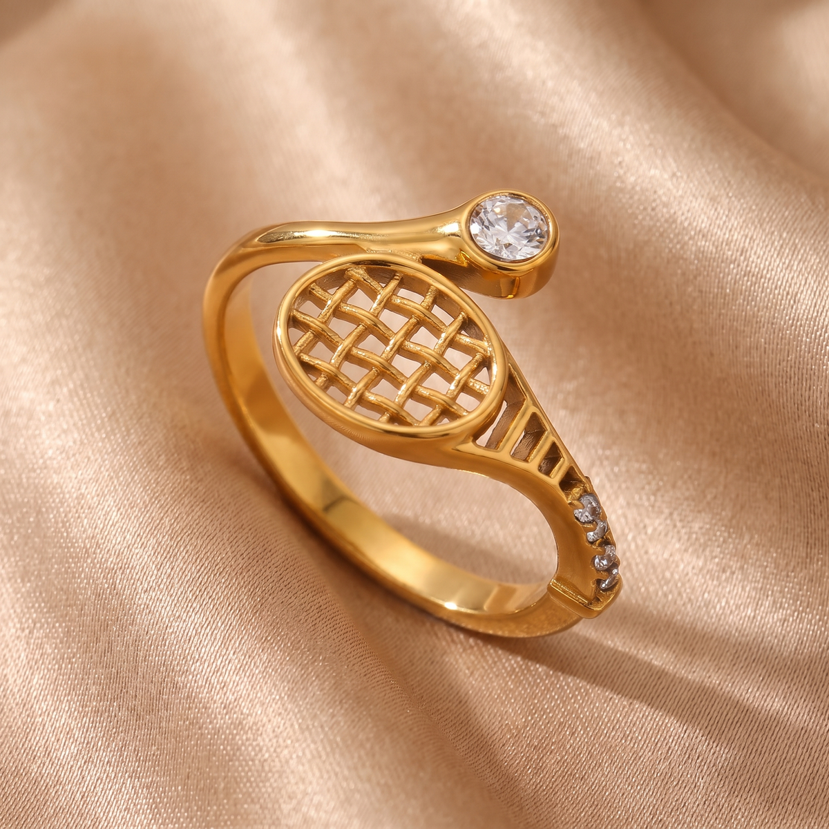 Courtside Ring