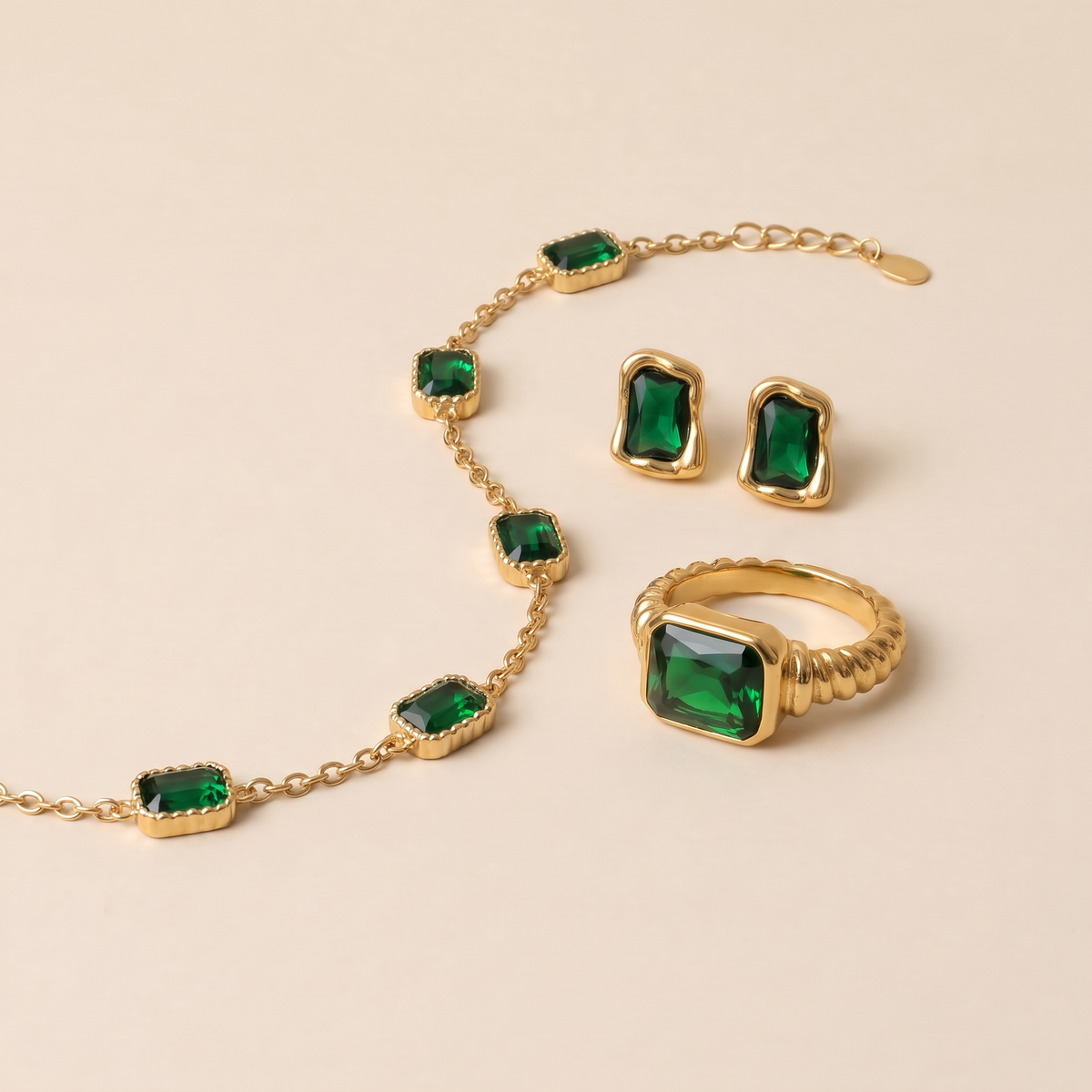 Emerald Jewelry Set