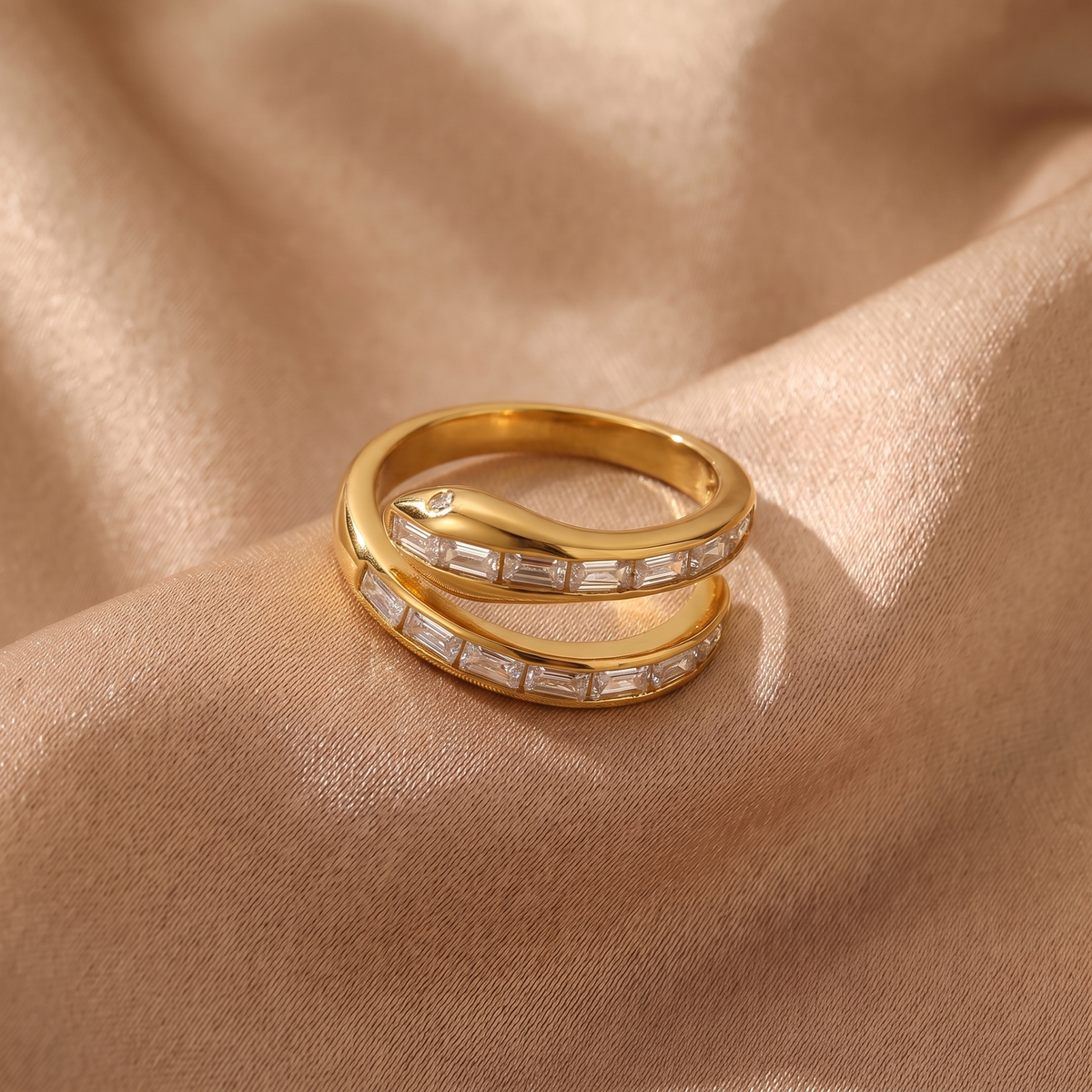 Serpentine Ring