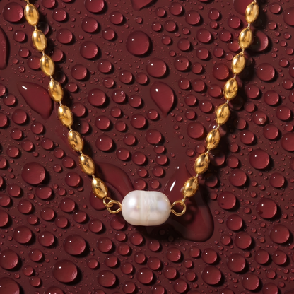Douce Pearl Necklace